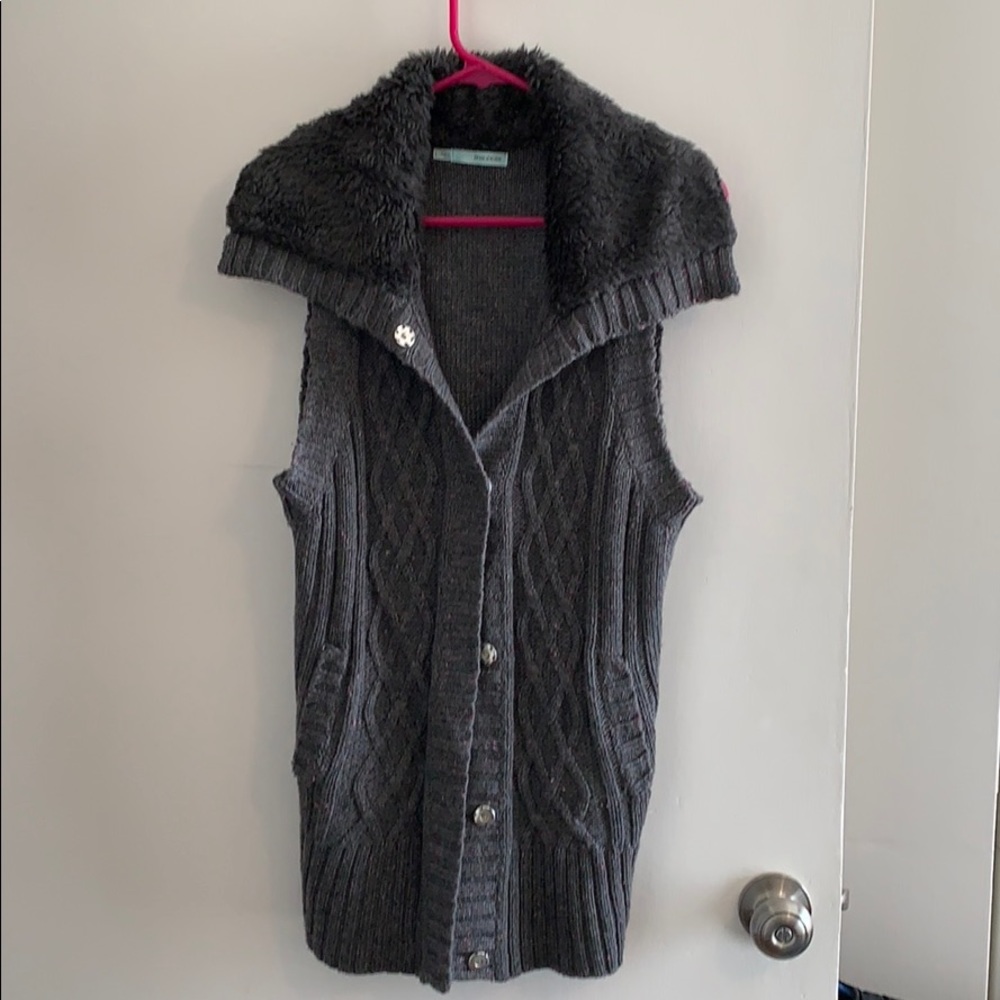 Grey vest with hooded neckline